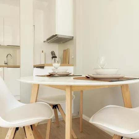 Löwe Gelb Tiengen Altstadt Apartment *